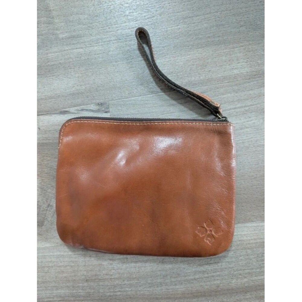 Patricia Nash Cassini Wristlet in Brown (D3)